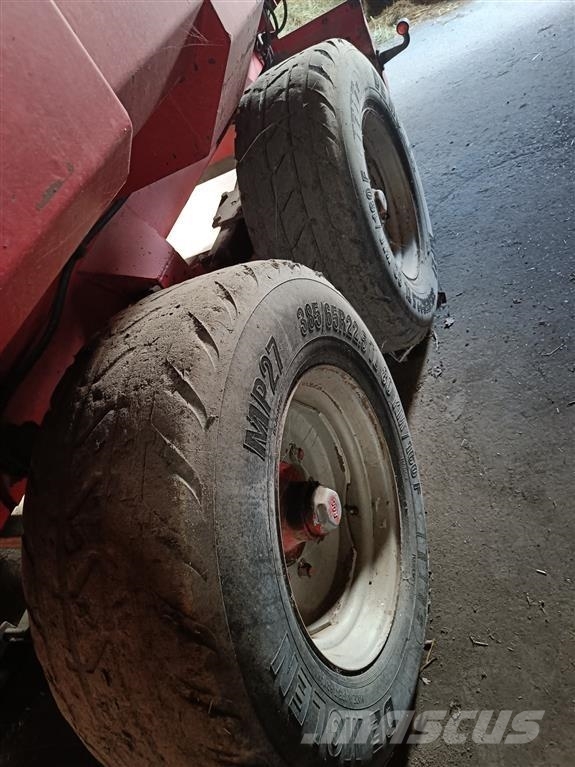 Tim 125/150 kan sættes et skillerum i. Tipper trailers