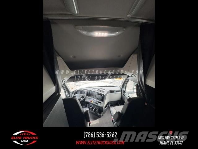 Freightliner Cascadia Andere Fahrzeuge