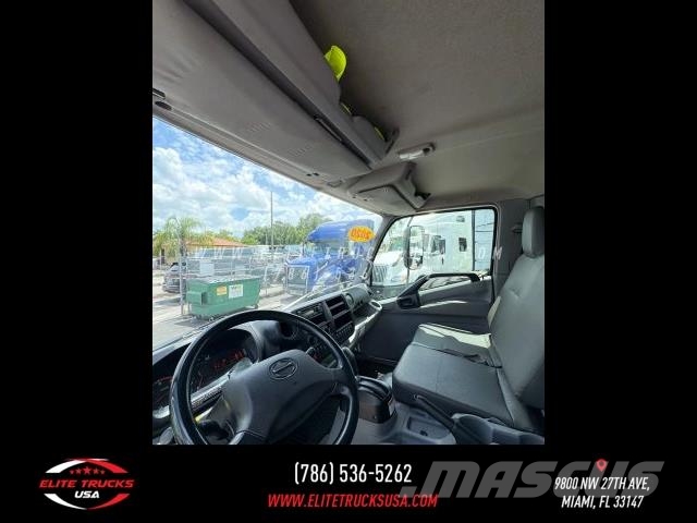 Hino 155 155 Otros camiones