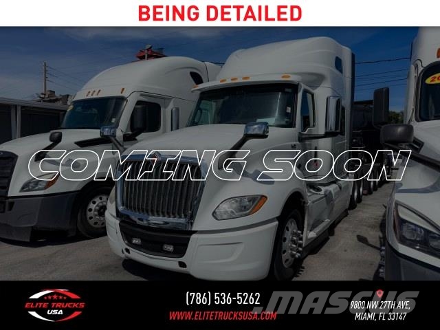 International LT Other trucks