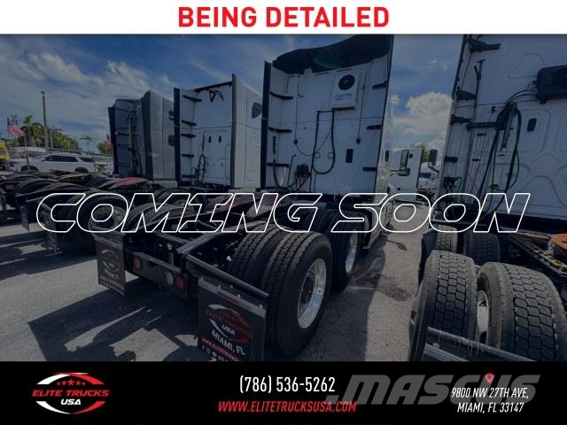 International LT Other trucks