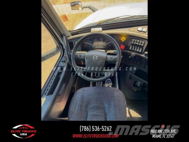 Volvo Commercial VNL 中古トラクターヘッド | トレーラーヘッド