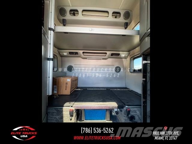 Volvo Commercial VNL 中古トラクターヘッド | トレーラーヘッド