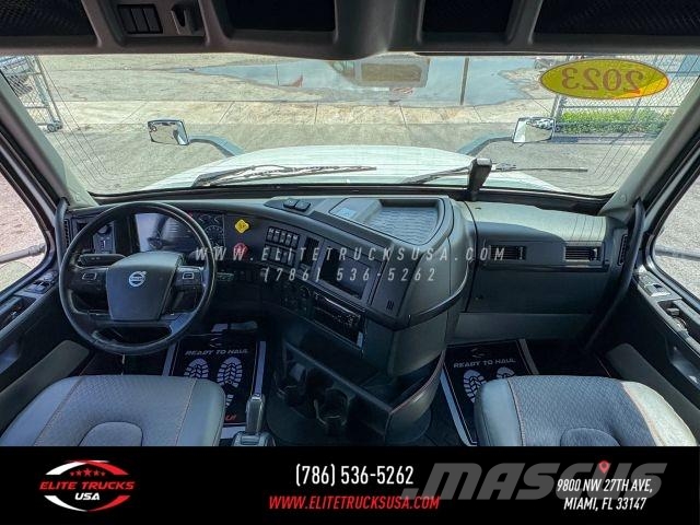 Volvo Commercial VNL 860 その他トラック