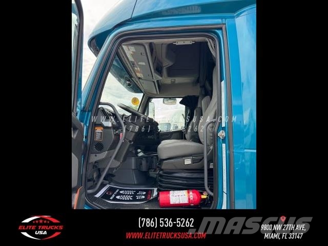 Volvo Commercial VNL 860 Other trucks