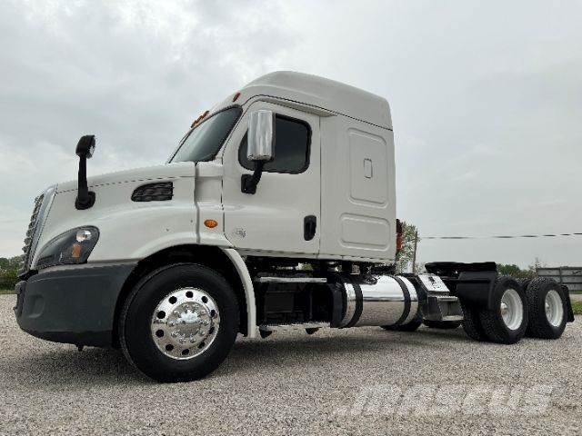 Freightliner 113 Evolution Prime Movers
