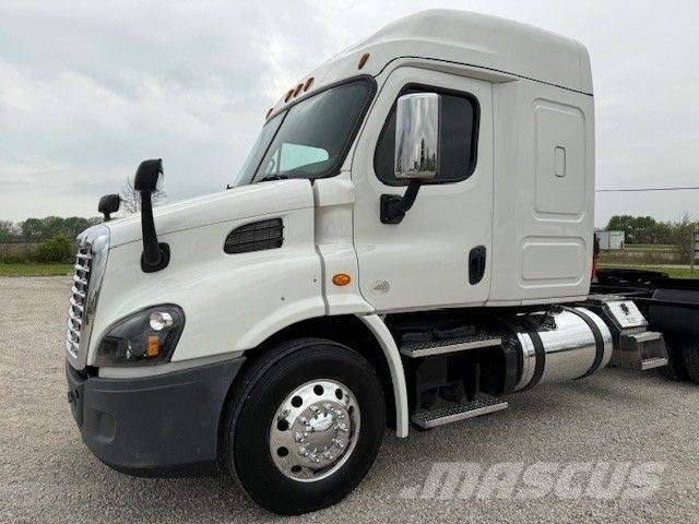 Freightliner 113 Evolution Prime Movers
