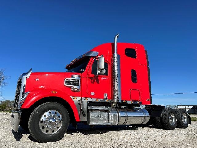 Freightliner CORONADO SD122 Prime Movers