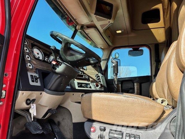 Freightliner CORONADO SD122 Prime Movers