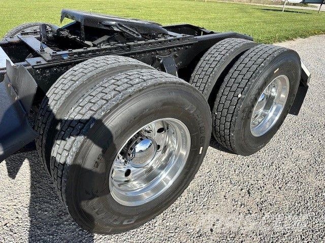 Freightliner CORONADO SD122 Prime Movers
