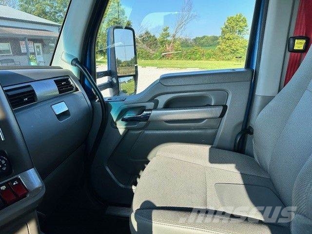 Kenworth T680 Tractor Units