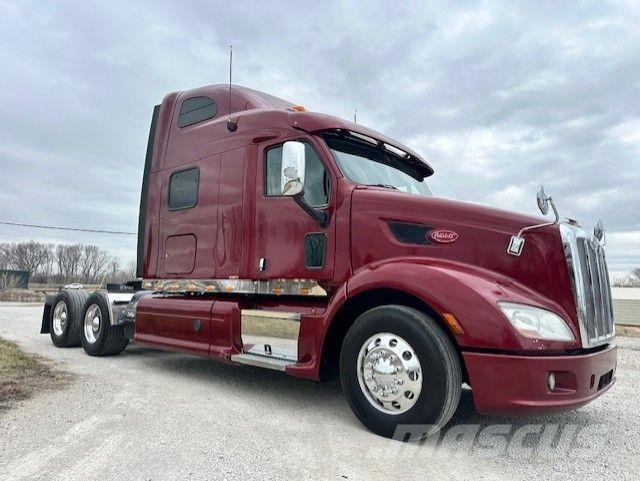 Peterbilt 587 트랙터 유닛