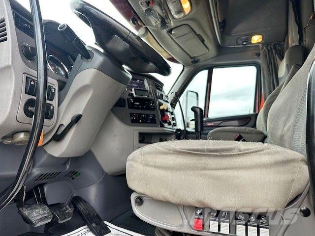 Peterbilt 587 트랙터 유닛