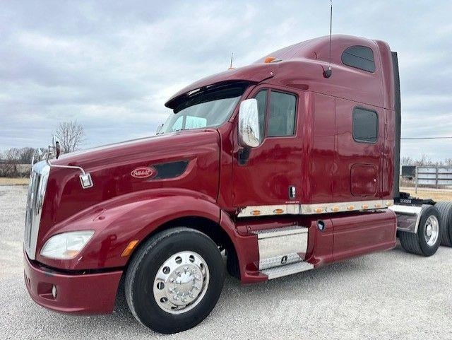 Peterbilt 587 트랙터 유닛