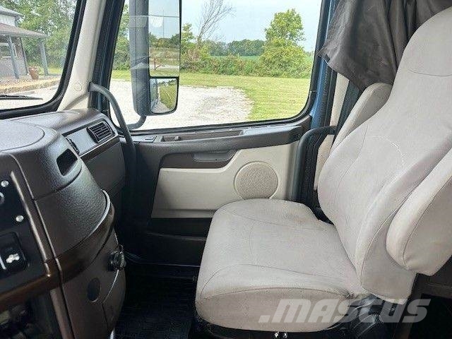 Volvo VNL64T670 Ciągniki siodłowe