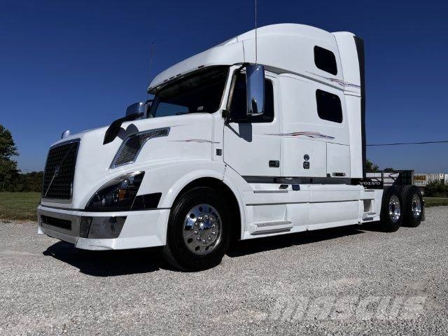 Volvo VNL64T780 Tegljači