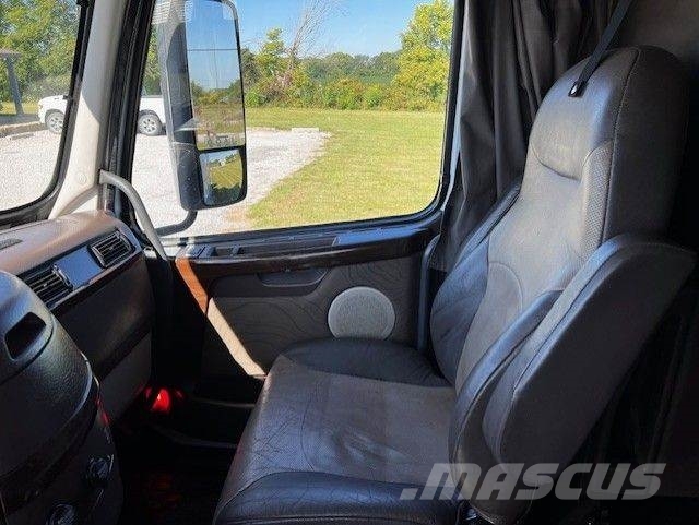 Volvo VNL64T780 Tegljači