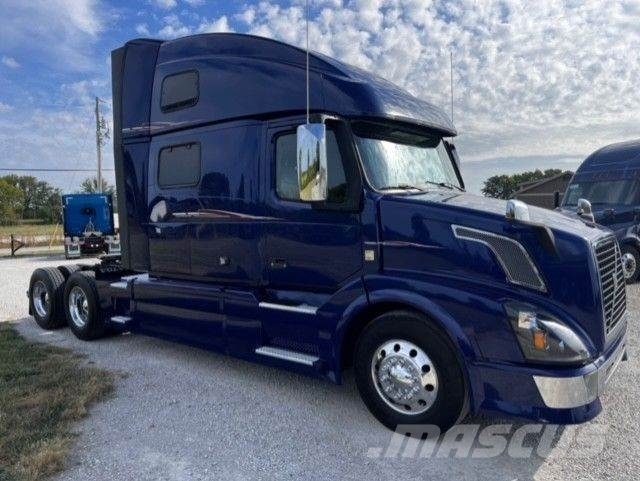 Volvo VNL64T780 Tegljači