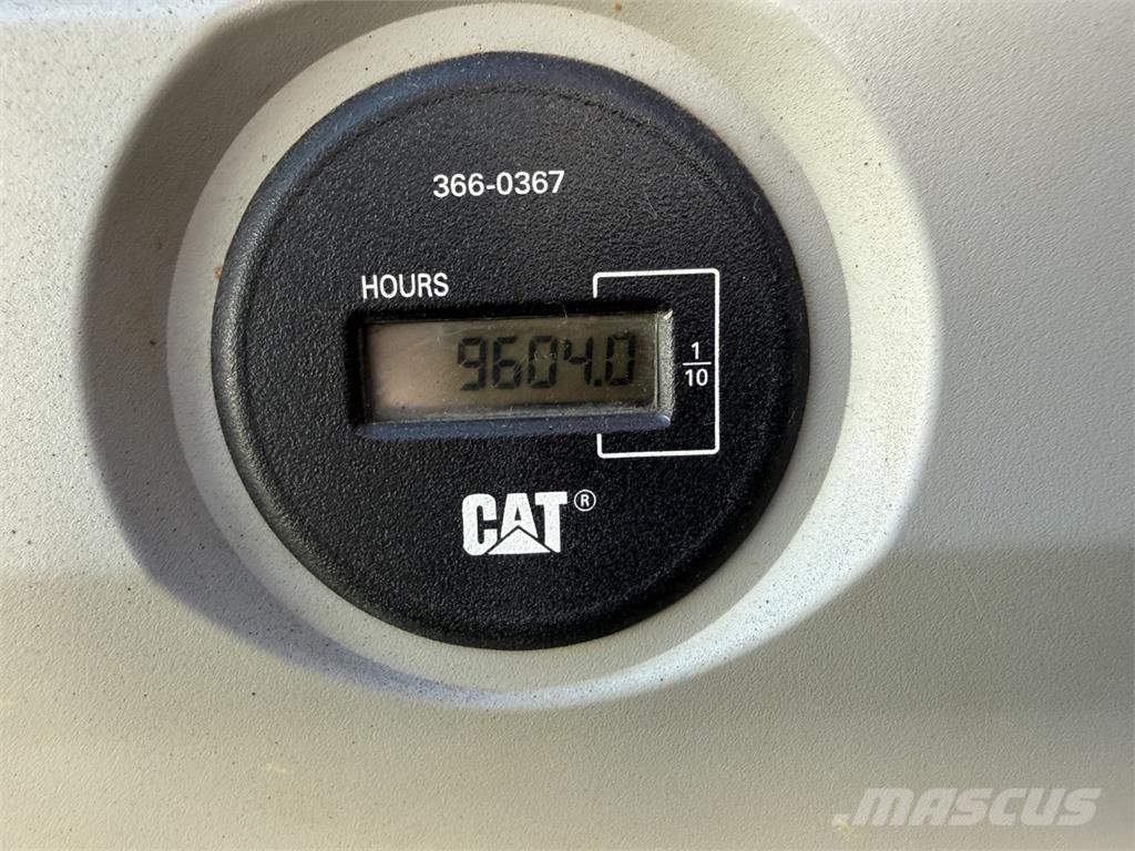 CAT 326FLN 履带挖掘机