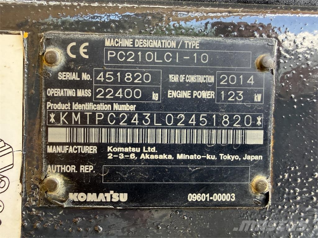 Komatsu PC210LC-10 حفارات زحافة