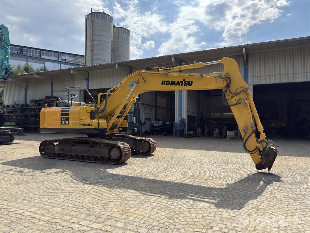 Komatsu PC210LC-10 حفارات زحافة