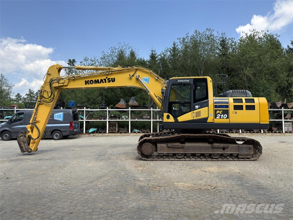 Komatsu PC210LC-10 حفارات زحافة