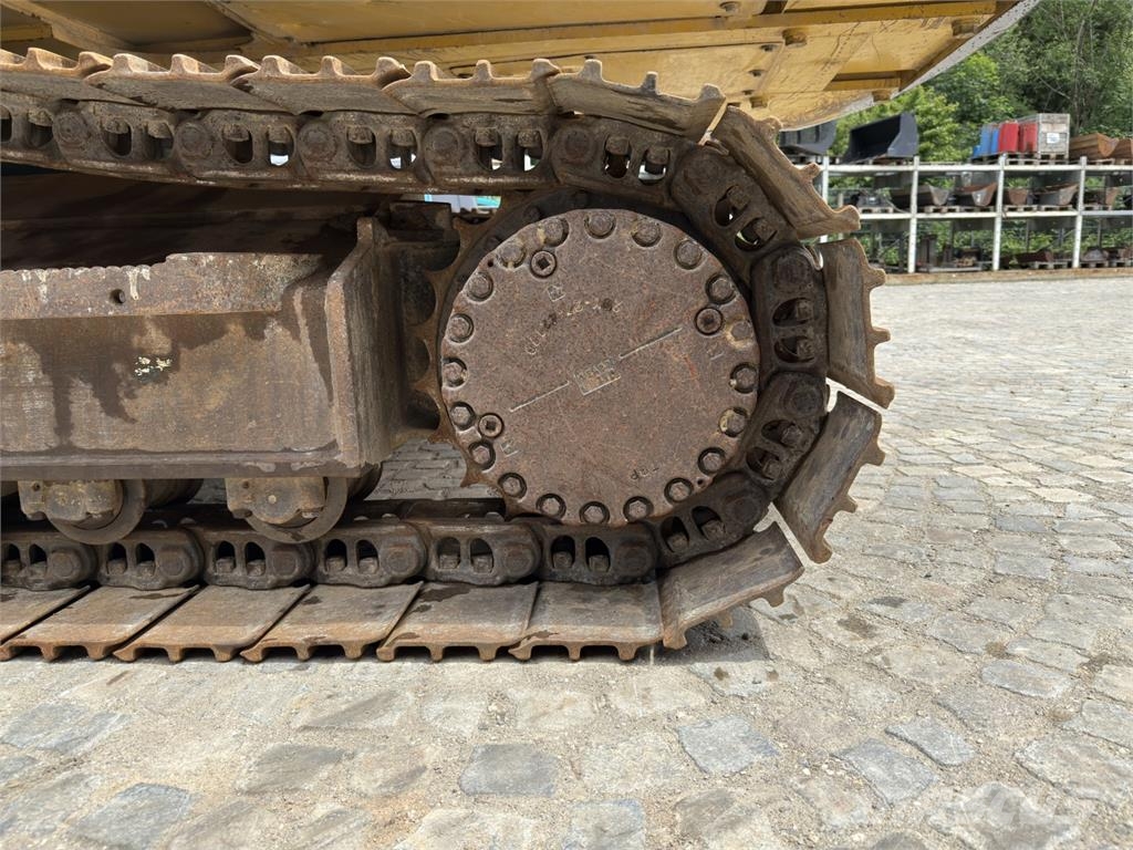 Komatsu PC210LC-10 Εκσκαφείς με ερπύστριες