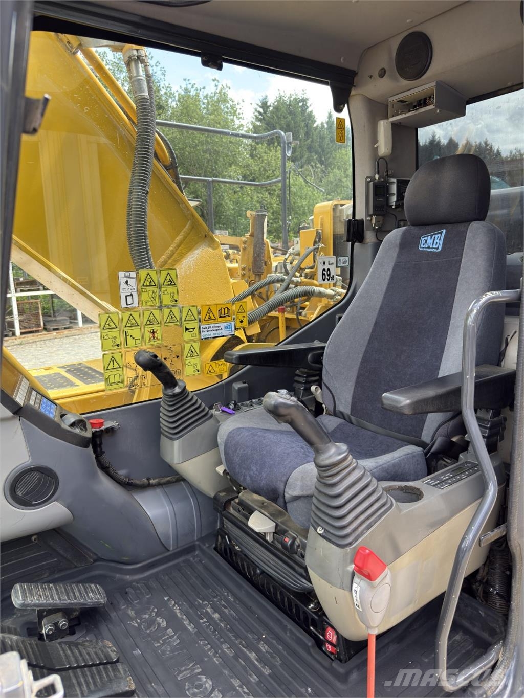Komatsu PC210LC-10 Εκσκαφείς με ερπύστριες
