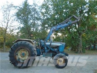 Ford 5000 5000 Tractors