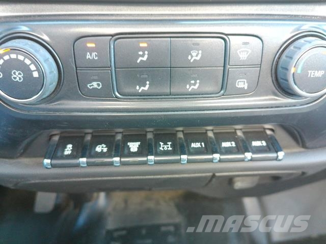 Chevrolet Silverado 5500 Evakuators ar manipulatoru