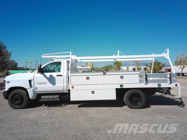 Chevrolet Silverado 5500 Evakuators ar manipulatoru
