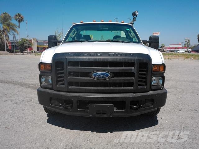 Ford F350 Hinausautot