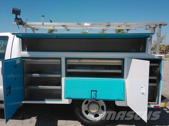 Ford F350 Hinausautot