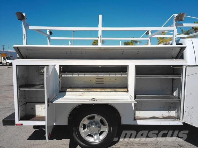 Ford F350 Evakuators ar manipulatoru