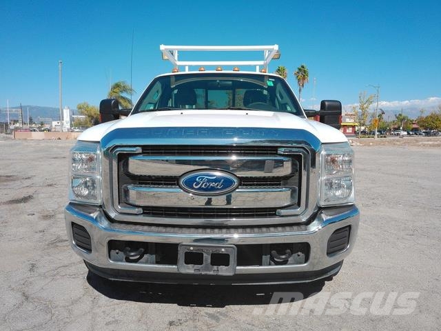 Ford F350 Evakuators ar manipulatoru