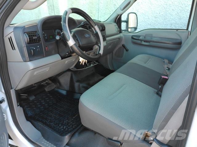 Ford F350 Bergungsfahrzeuge