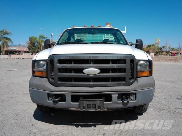 Ford F350 Bergungsfahrzeuge