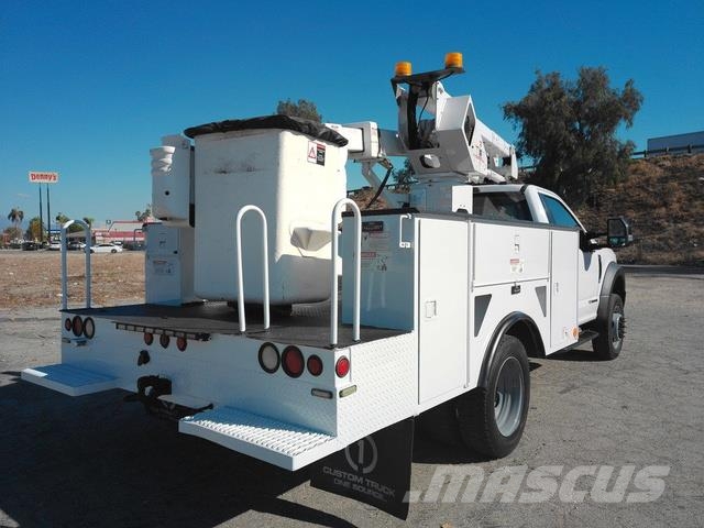 Ford F550 Evakuators ar manipulatoru