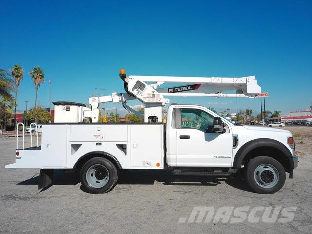 Ford F550 Evakuators ar manipulatoru