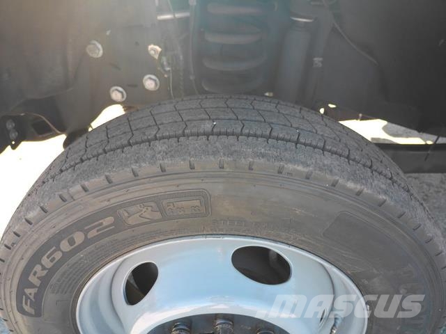 Ford F550 Evakuators ar manipulatoru