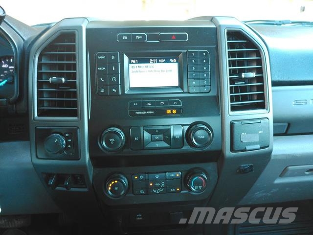 Ford F550 Evakuators ar manipulatoru