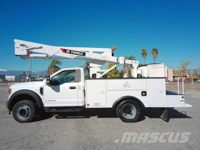 Ford F550 Evakuators ar manipulatoru