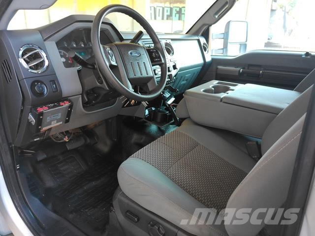 Ford F550 Puksiirid