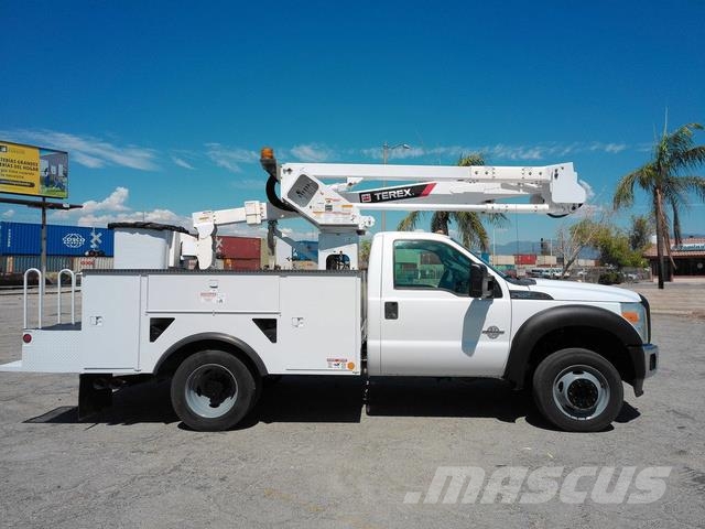 Ford F550 Evakuators ar manipulatoru