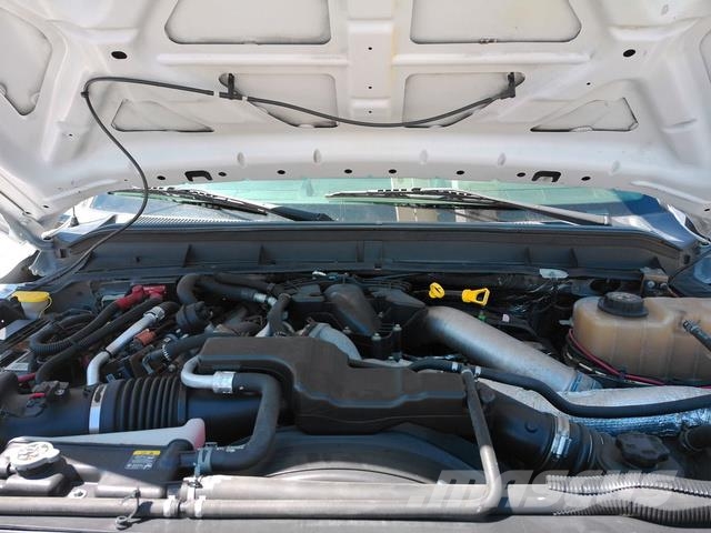 Ford F550 Evakuators ar manipulatoru