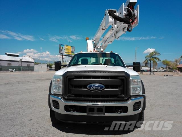 Ford F550 Evakuators ar manipulatoru