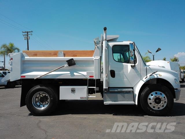 Freightliner M2 106 Грузовые эвакуаторы