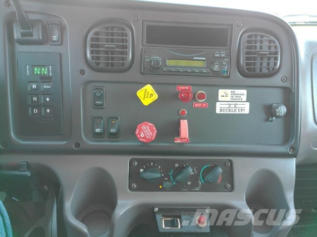 Freightliner M2 106 Грузовые эвакуаторы