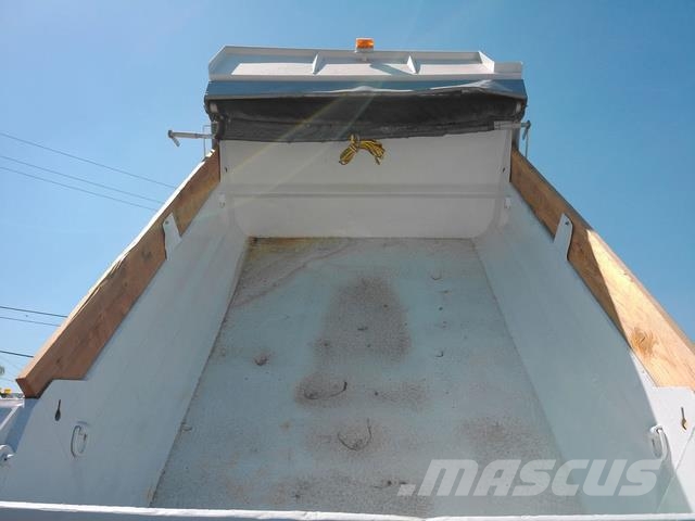 Freightliner M2 106 Грузовые эвакуаторы
