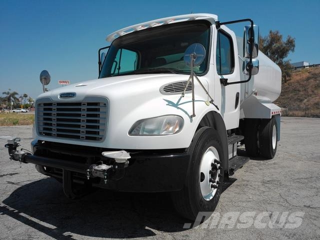 Freightliner M2 106 救援車